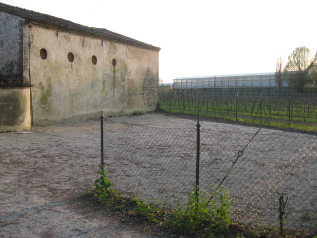 Foto Spazi per parcheggi